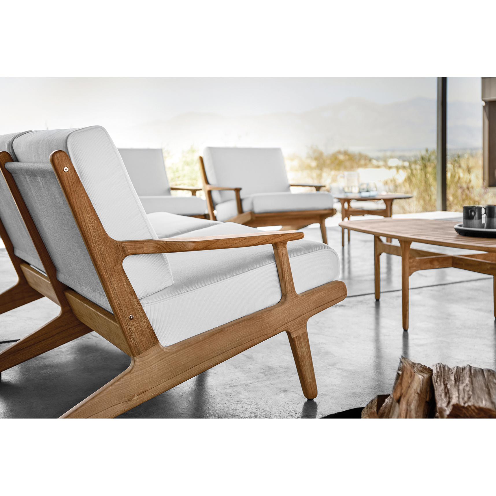 Gloster Bay 25" Teak Square Side Table AuthenTEAK