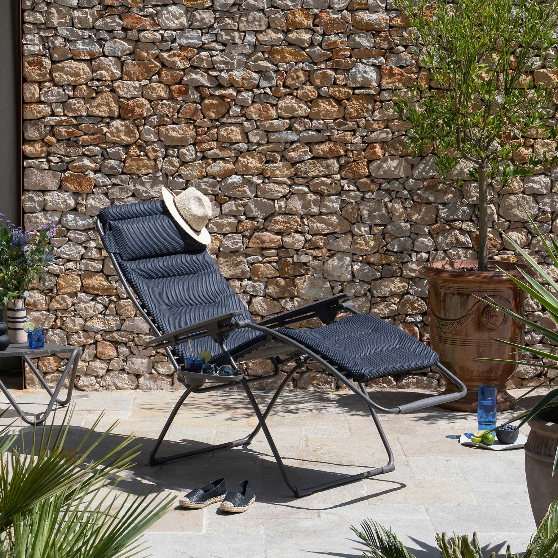 Lafuma Mobilier Futura XL BeComfort Zero Gravity Reclining Steel