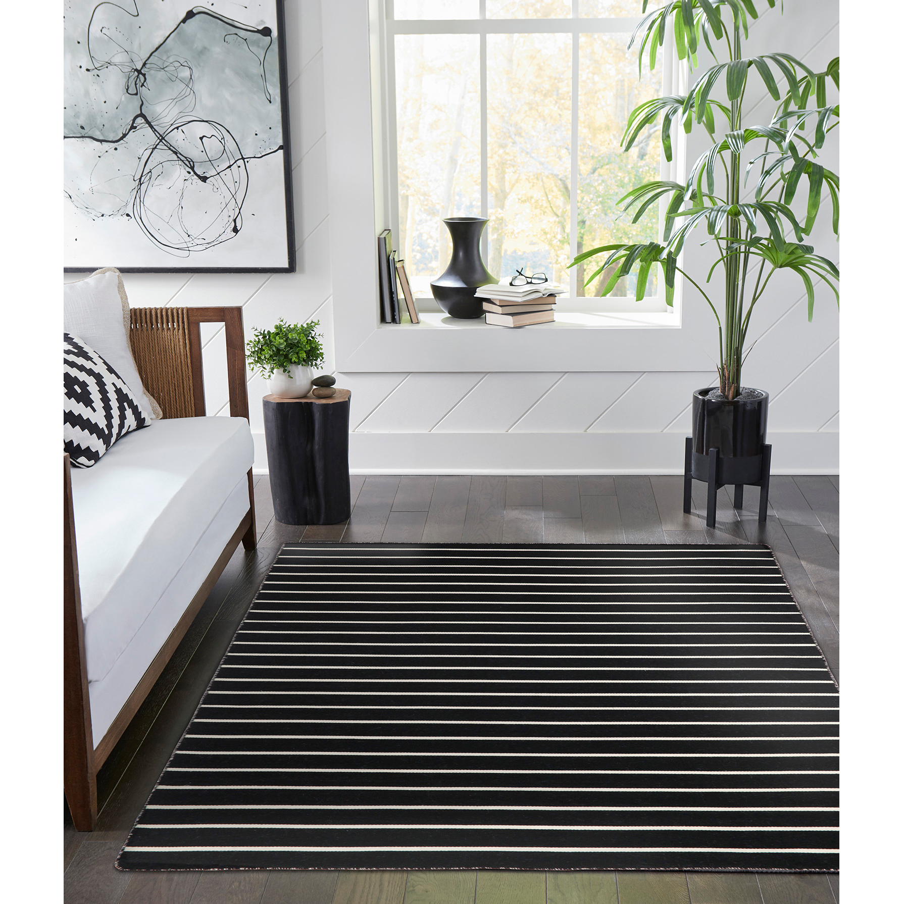 TransOcean Sorrento Pinstripe Black Indoor/Outdoor Rug AuthenTEAK