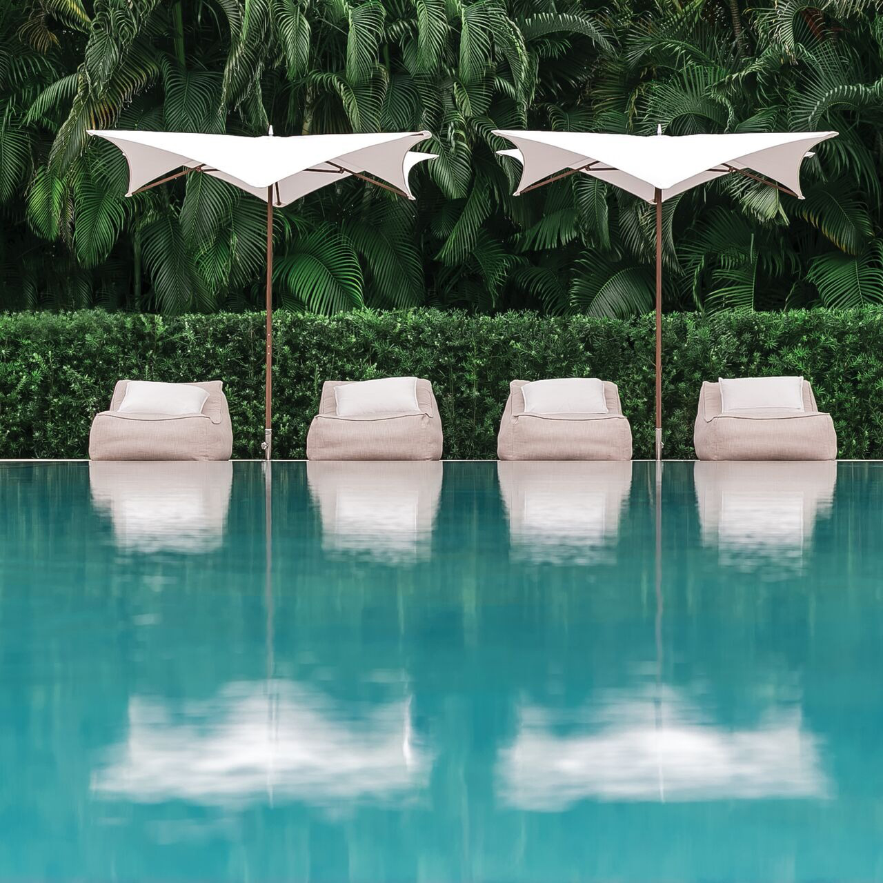 high end patio umbrella 15ft Extra Large Outdoor with Solar Lights & Base, Beige for maximum convenient Pellebant 10 ft Square Patio