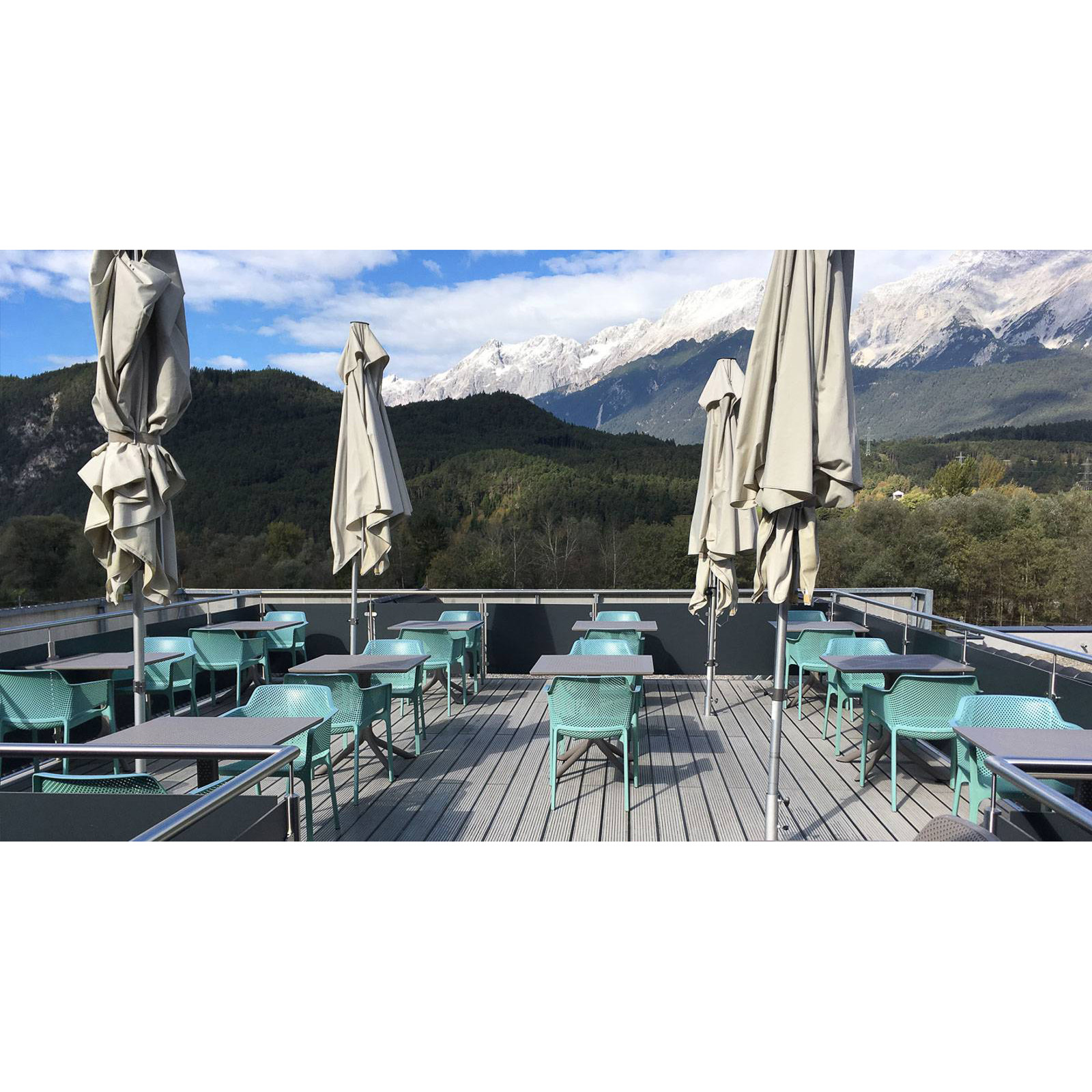 Nardi Clipx 32" Resin Square Bistro Table | AuthenTEAK