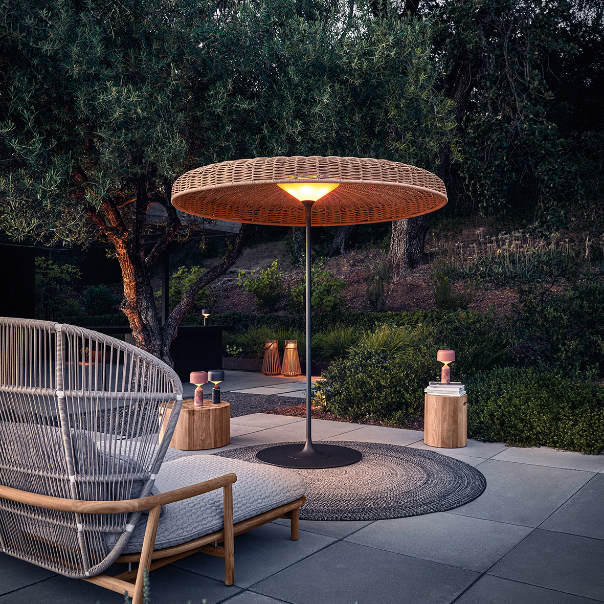 Gloster Ambient Pebble Small Solar LED Table Lamp AuthenTEAK