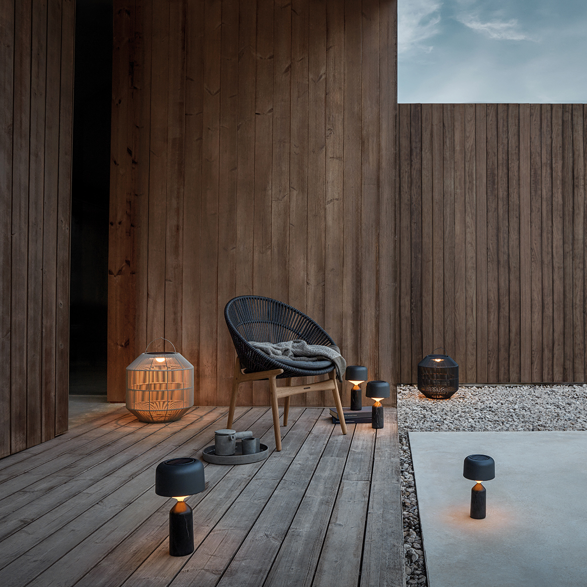 Gloster Ambient Pebble Small Solar LED Table Lamp | AuthenTEAK