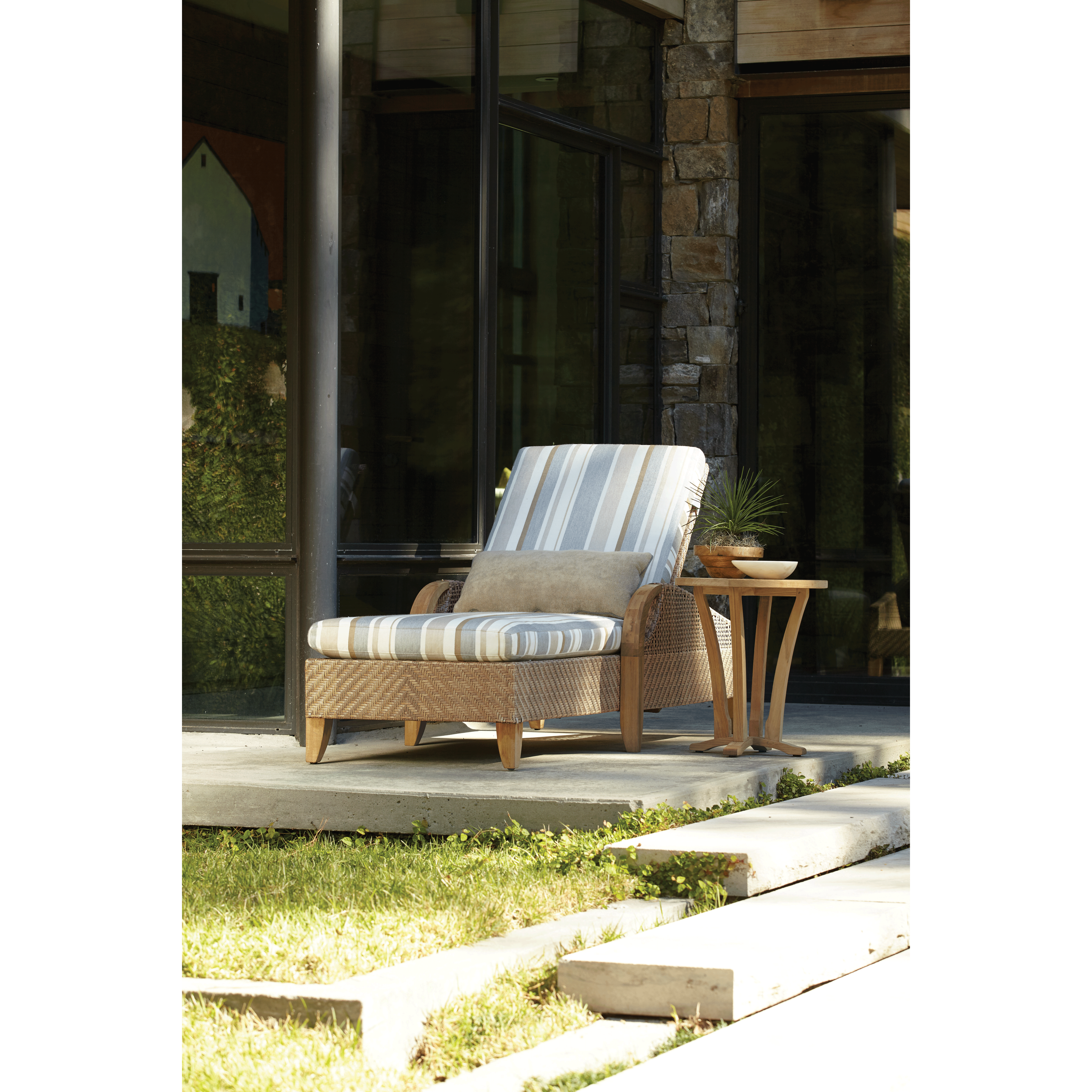 Lane Venture Edgewood Woven Chaise Lounge AuthenTEAK