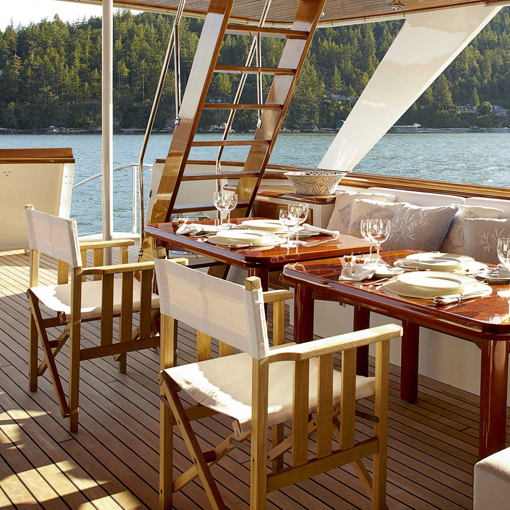 Barlow Tyrie Safari Folding Teak Director's Chair | AuthenTEAK